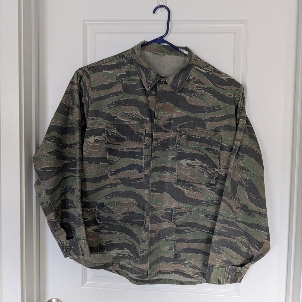 Vintage US Military Woodland Camo BDU Field Jacket Large Regular Made USA 80s